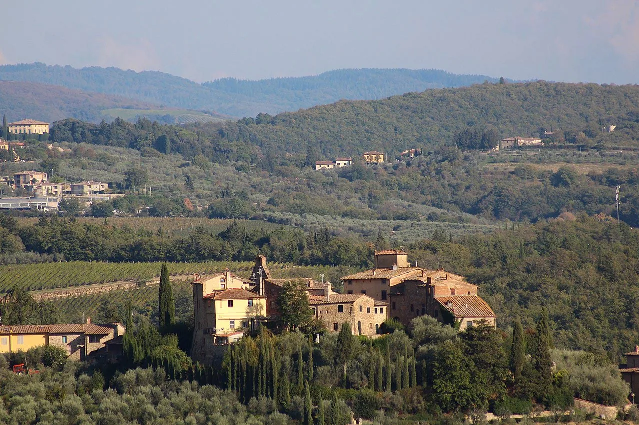 Easy bike trail in Tuscany: the ring of Barberino, discovering the castle of Tignano